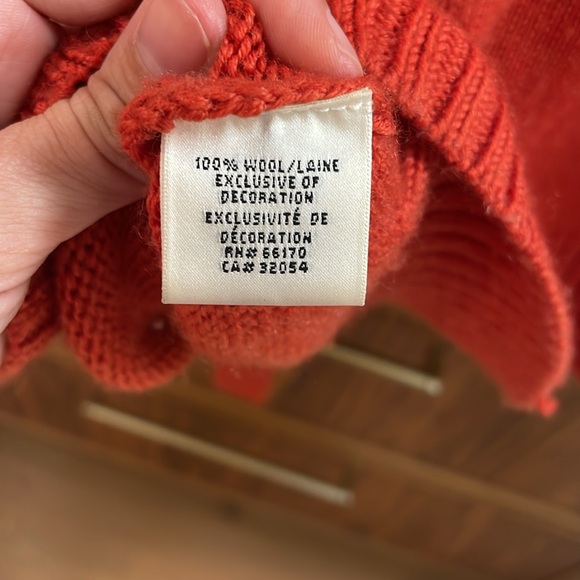 Unique mid-2000’s sweater coat in fun red orange color with waist detailing. - Picture 8 of 8